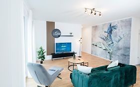 Kocasa-Apartments 02, Design, City-Center Boeblingen, Stellplatz, Balkon, Waipu-Tv